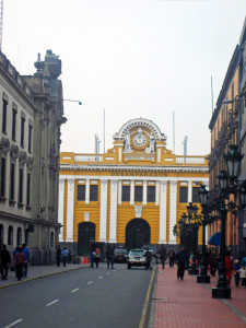 Estación de los desamparados centro de Lima Fotografía del Perú Karlo Grados